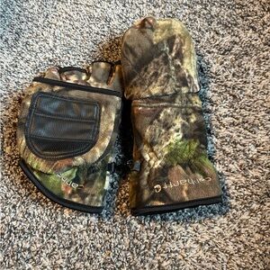 Carhartt camo gloves